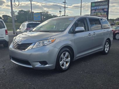 Used 2013 Toyota Sienna LE