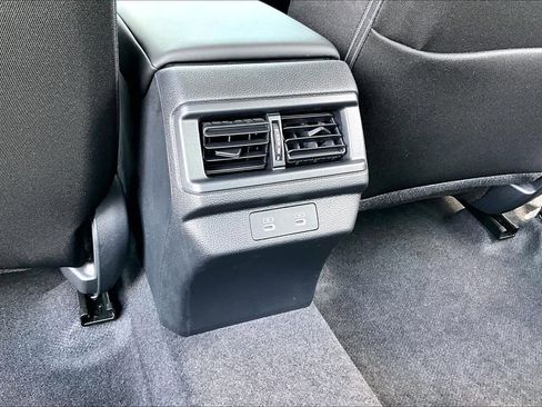 Used 2025 Honda Accord LX image 30