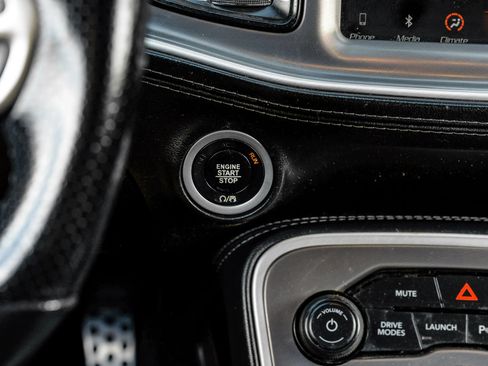 Used 2022 Dodge Challenger R/T Scat Pack RWD image 15