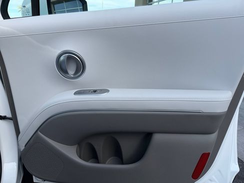 Used 2026 Hyundai Palisade SEL image 16