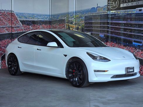 Used 2022 Tesla Model 3 Performance AWD/4WD image 1