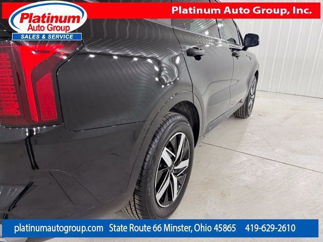 Used 2022 Kia Sorento S FWD image 46