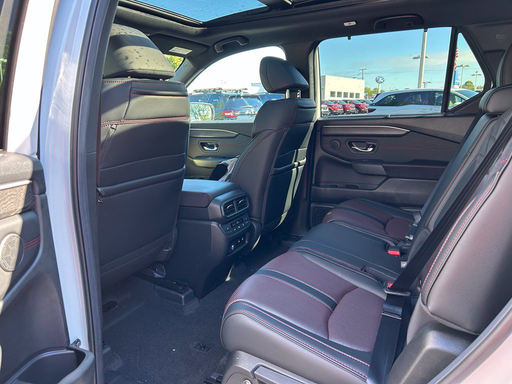 New 2026 Honda Pilot Black Edition image 14