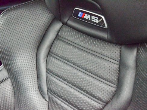 Used 2021 BMW M5 Base w/ Executive Package image 26