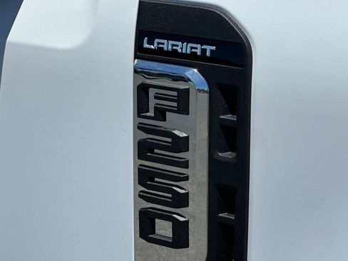 New 2026 Ford F250 Lariat w/ Lariat Ultimate Package AWD/4WD image 25