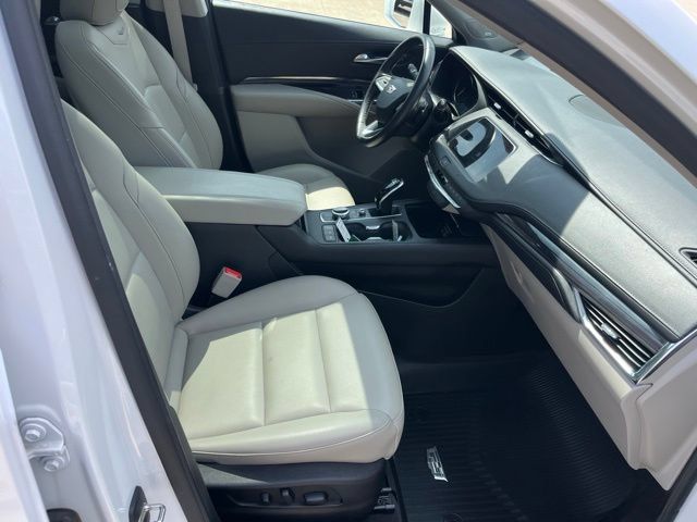 Used 2020 Cadillac XT4 Luxury FWD image 32