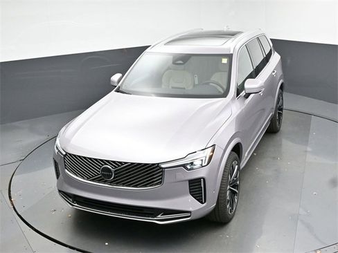 New 2026 Volvo XC90 B6 Plus w/ Protection Package Premier image 47