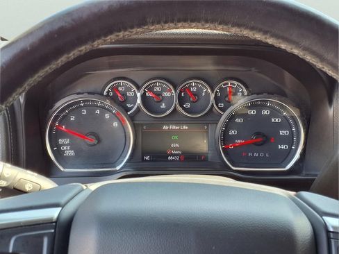 Used 2021 Chevrolet Silverado 1500 LT RWD image 18