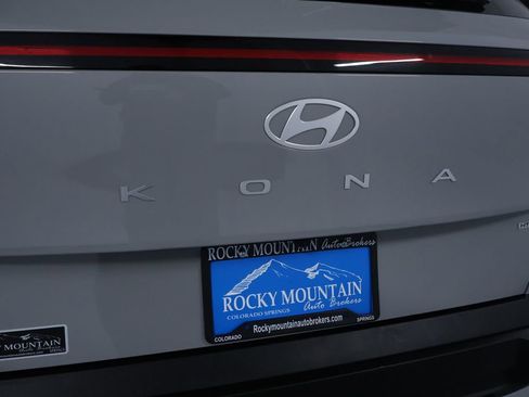 Used 2024 Hyundai Kona SEL image 9