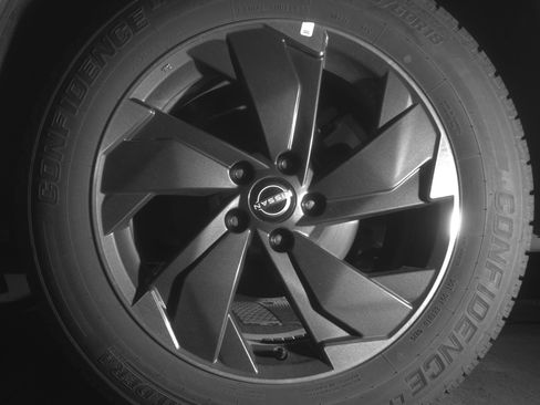 Used 2025 Nissan Rogue SV AWD/4WD image 14