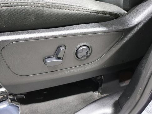 Used 2021 RAM 1500 Big Horn AWD/4WD image 12