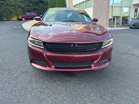 Used 2020 Dodge Charger SXT RWD image 13