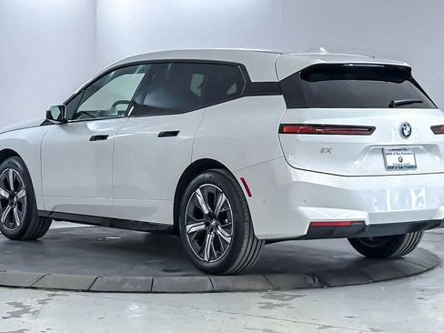 New 2026 BMW iX xDrive45 w/ Premium Package image 6