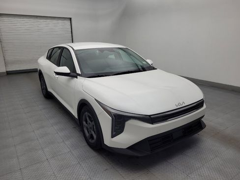 Used 2025 Kia K4 FWD image 13