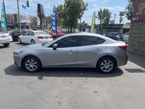 Used 2015 MAZDA MAZDA3 i Sport image 9