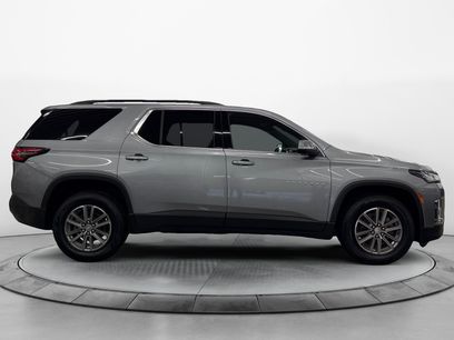 Used 2023 Chevrolet Traverse LT