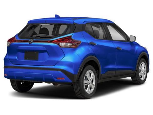 Used 2022 Nissan Kicks S FWD image 2