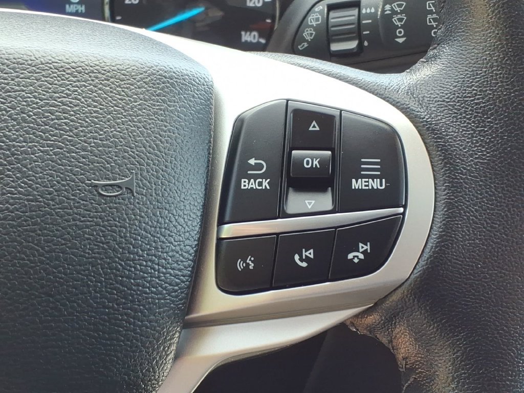 Certified 2023 Ford Explorer XLT w/ Equipment Group 202A AWD/4WD image 30