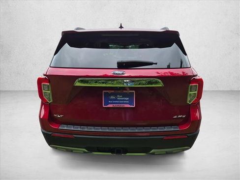 Used 2023 Ford Explorer XLT w/ Equipment Group 202A AWD/4WD image 6