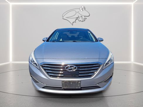 Used 2015 Hyundai Sonata Limited w/ Option Group 06 FWD image 6