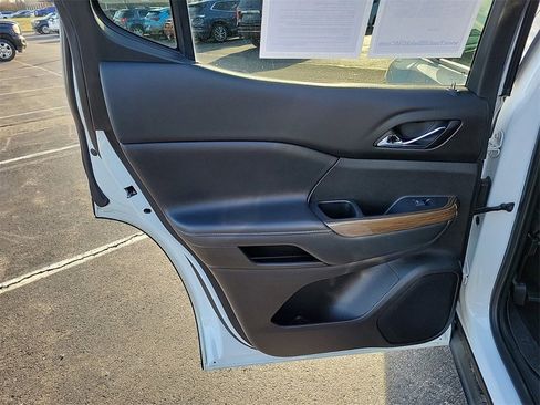 Used 2019 GMC Acadia SLE w/ Driver Alert Package I image 14