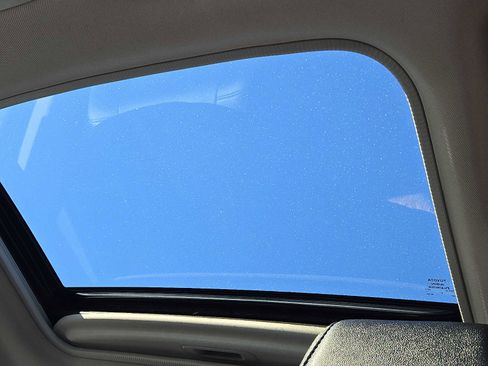 Used 2019 Toyota Corolla SE image 15