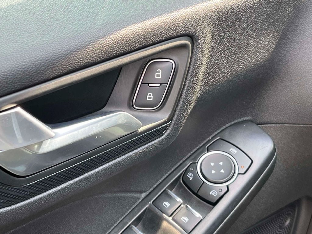 Used 2025 Ford Escape ST-Line Select AWD/4WD image 26