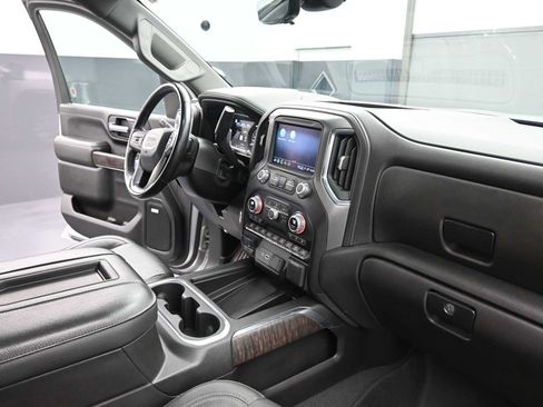 Used 2022 GMC Sierra 3500 Denali w/ Denali Ultimate Package image 28