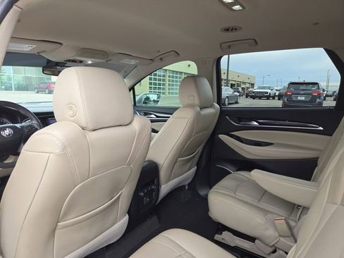 Used 2020 Buick Enclave Essence FWD image 25
