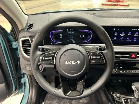 New 2026 Kia Seltos S image 13