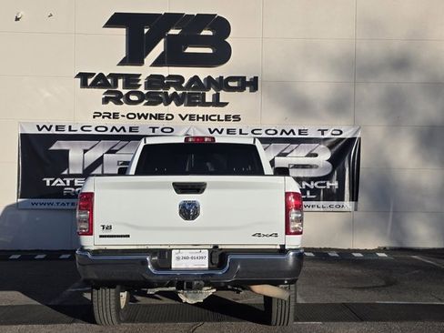 Used 2024 RAM 2500 Big Horn w/ Off Road Package image 9