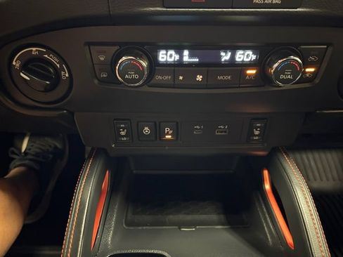 Used 2022 Nissan Frontier PRO-4X AWD/4WD image 22