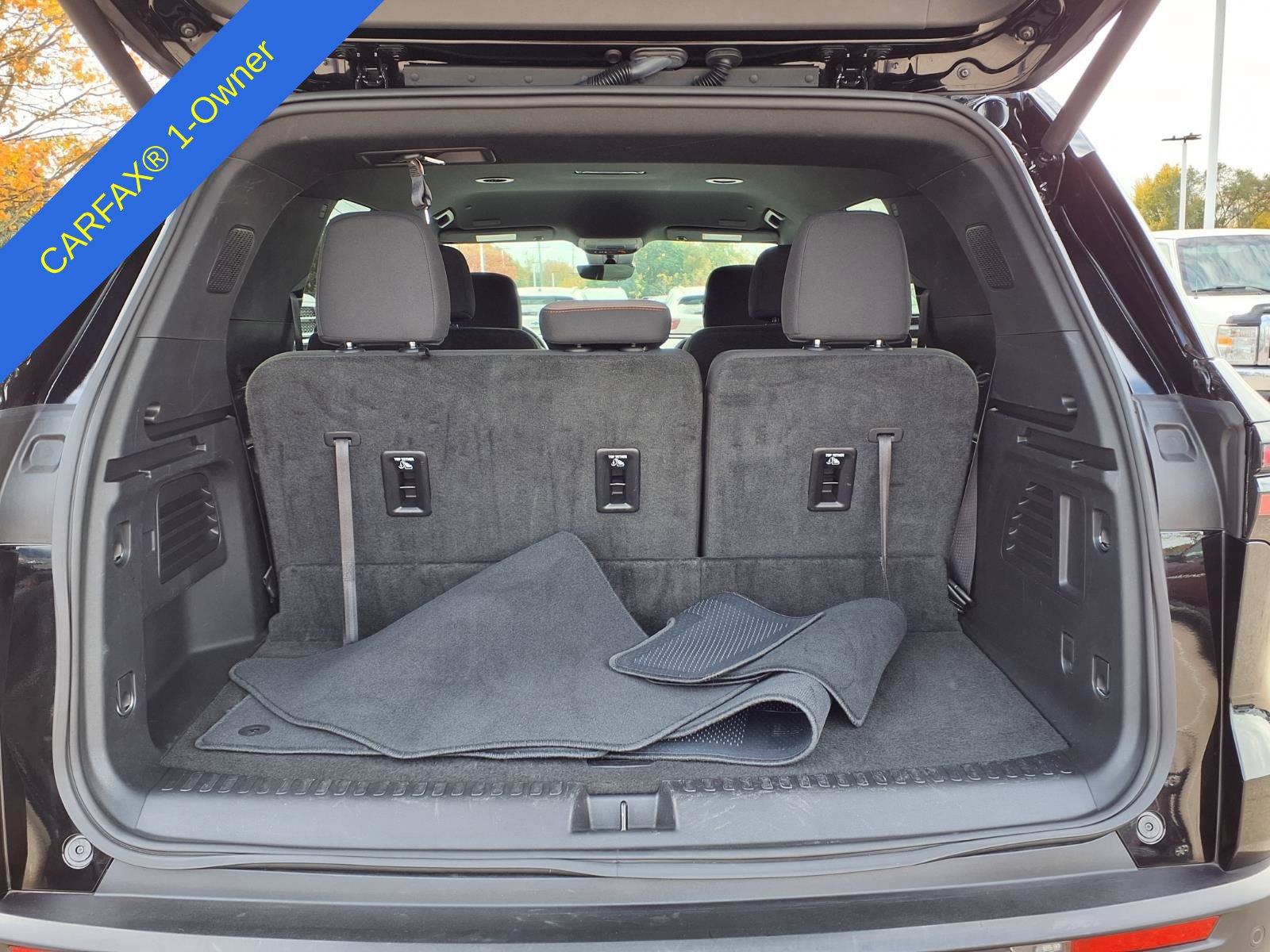 Used 2026 Chevrolet Traverse LT w/ Driver Confidence Package FWD image 11