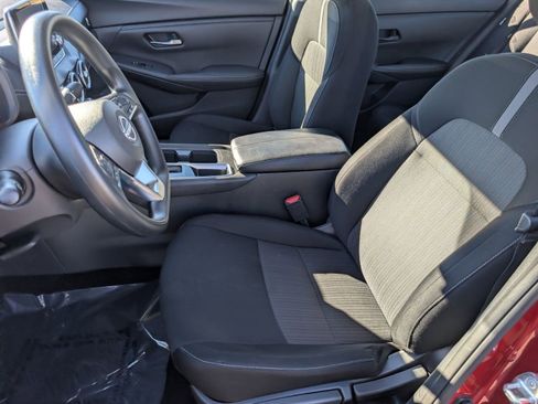 Used 2024 Nissan Sentra SV image 5