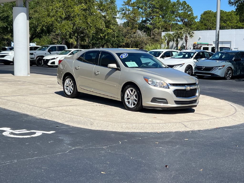 Used 2014 Chevrolet Malibu LT w/ Power Convenience Package FWD image 3