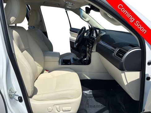 Used 2016 Lexus IS 300 AWD w/ Premium Package image 11