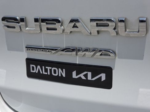 Used 2021 Subaru Ascent Premium w/ Convenience Package AWD/4WD image 8