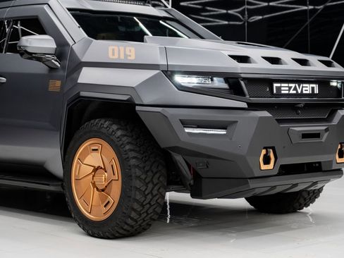 Used 2024 Cadillac Escalade Premium Luxury image 6