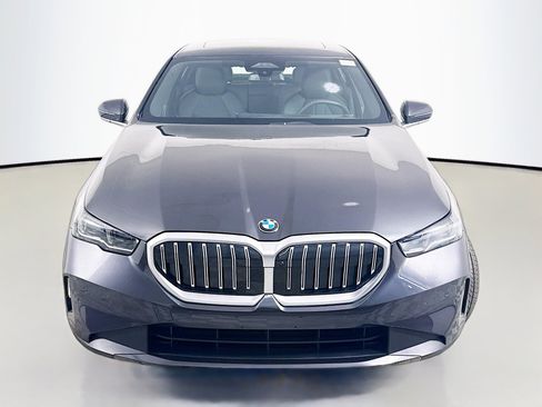 Used 2026 BMW 530i image 2