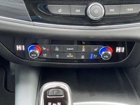 Used 2020 Buick Enclave Premium w/ Surround and Sites Package image 28