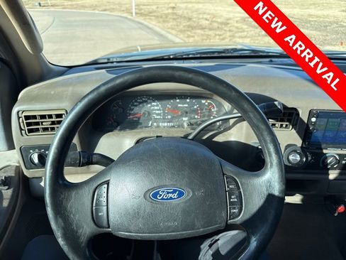 Used 2004 Ford F250 XL image 15