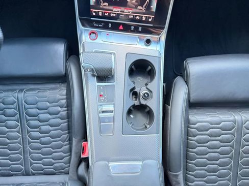 Used 2021 Audi RS 6 Avant Wagon 4D w/ Black Optic Package image 24