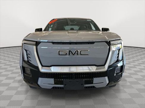 Used 2024 GMC Sierra EV Denali image 8