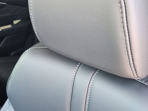 New 2026 Honda Pilot Touring image 18