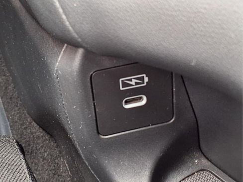 Certified 2025 Honda HR-V LX image 21
