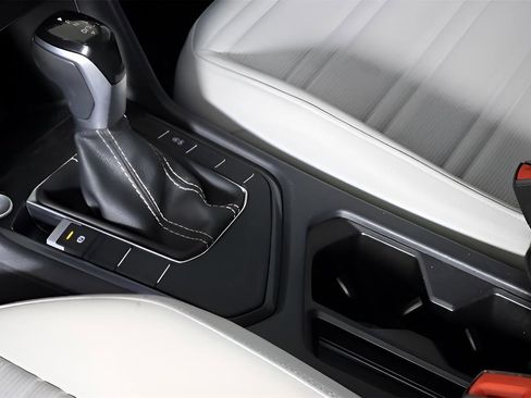 Used 2023 Volkswagen Tiguan S image 36