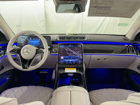 New 2026 Mercedes-Benz S 580e 4MATIC Sedan image 16
