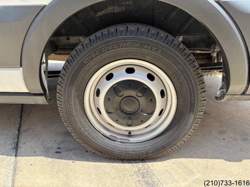 Used 2024 Ford Transit 350 XL RWD image 31