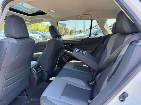 Used 2025 Subaru Outback Onyx Edition AWD/4WD image 15