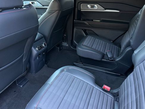 New 2026 Ford Explorer ST-Line w/ ST-Line Street Pack RWD image 11